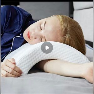 Memory foam arm pillow